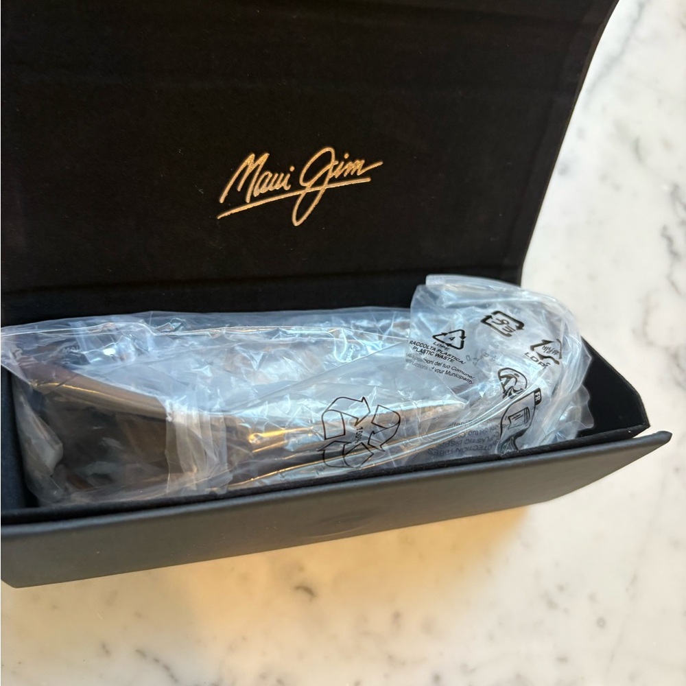Maui Jim Alenuihaha Black and Brown Sunglasses - Picture 11 of 16